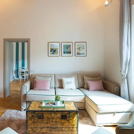 Daire Dandolo Floor Trastevere Roma